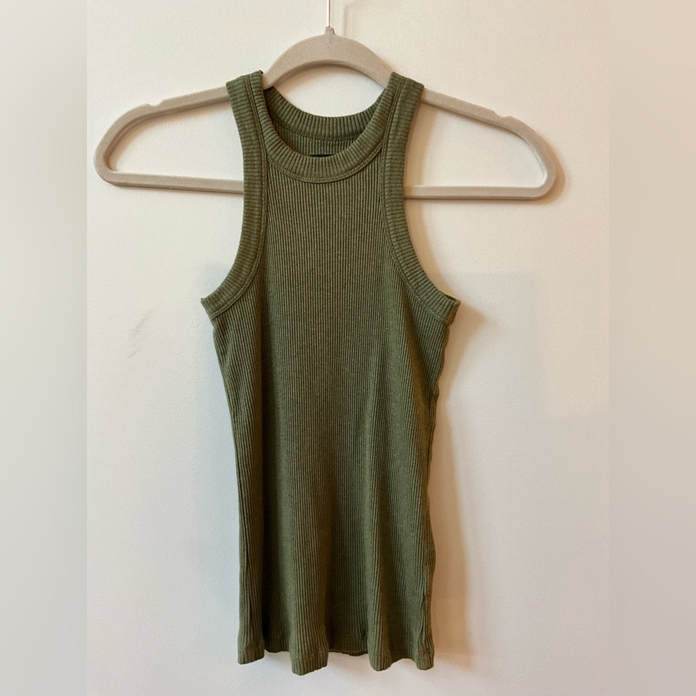 WSLY from Bandier Olive Green Ribbed Tank Top Size Small